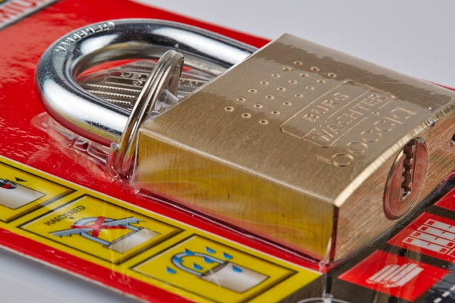 Padlock in blister pack